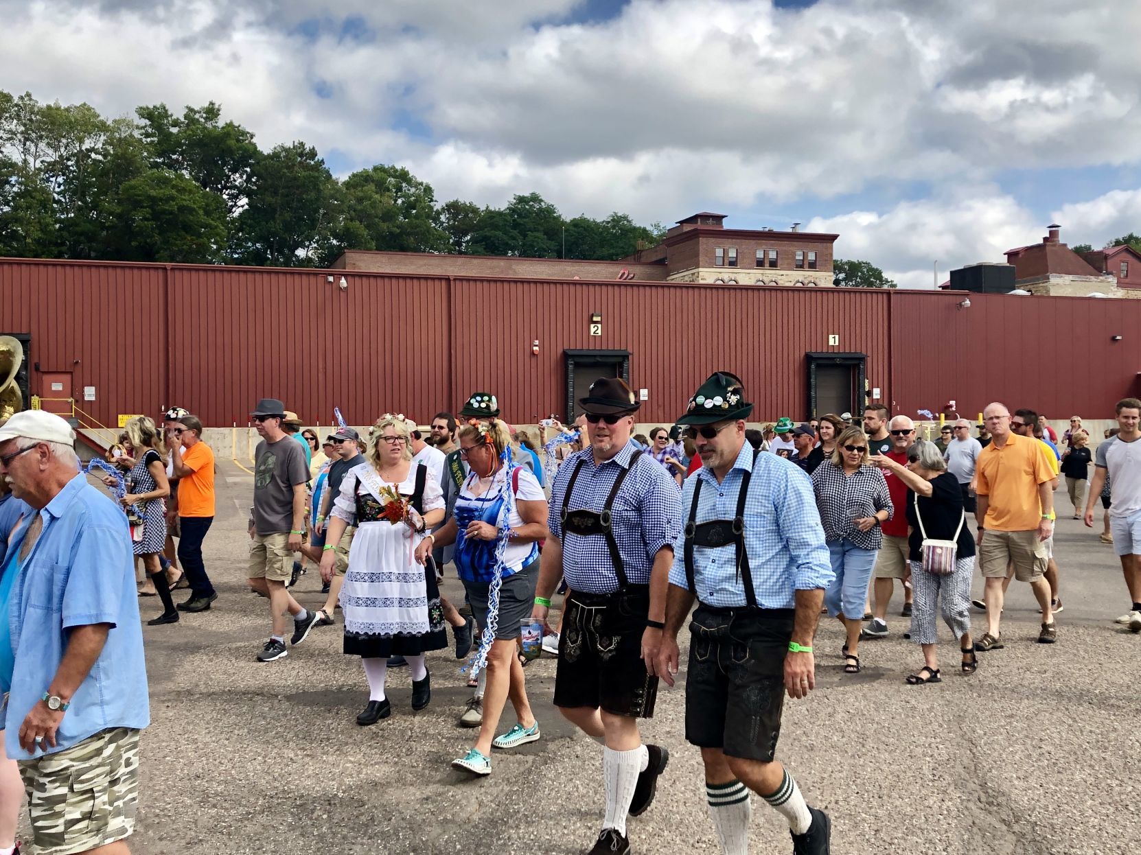 Oktoberfest 2019 royalty announcement and golden keg procession